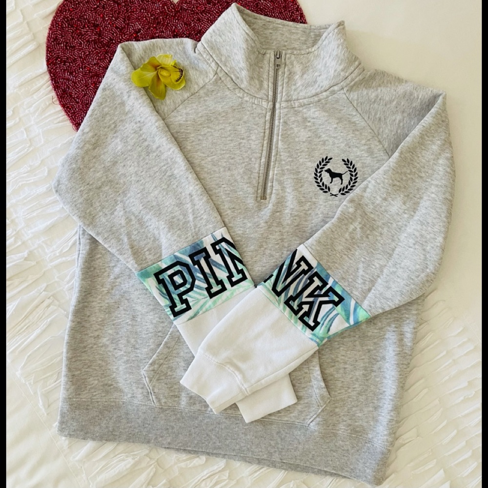 EUC Half zip Victoria's Secret top size XS